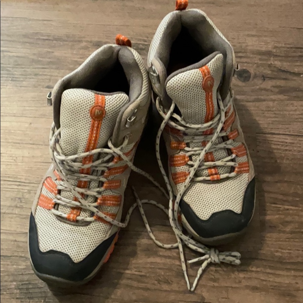 Merrell Tuskora Mid Waterproof Hiking Boots